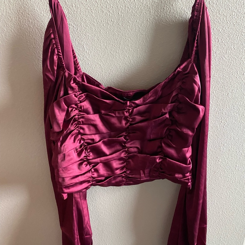 Forever 21 long sleeve silky crop top S